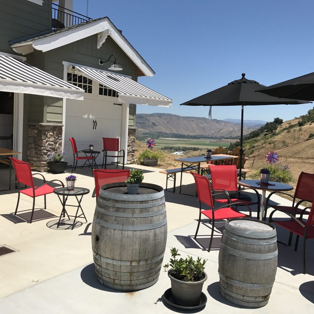 tasting-patio-compressed.jpg
